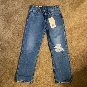 Enjoy these brand new, high rise, straight leg jeans!
